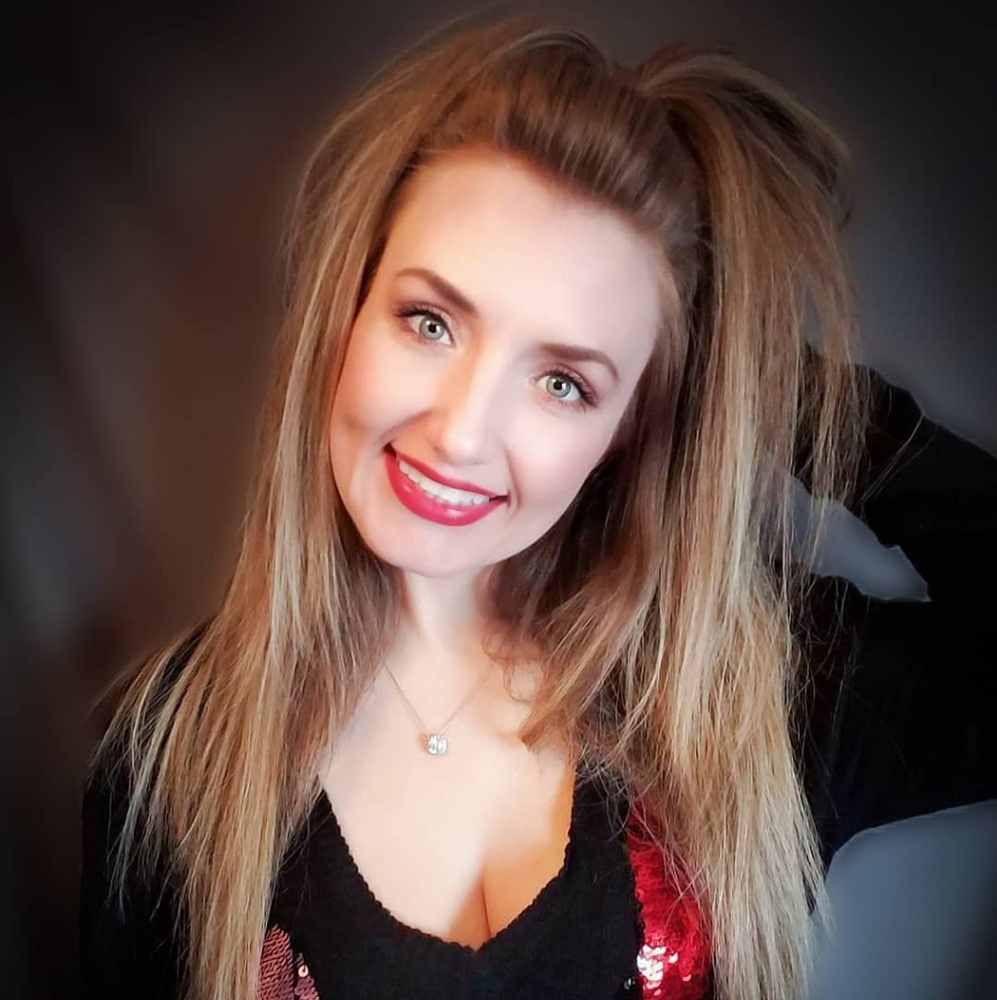 Meet your Posher, Laurie